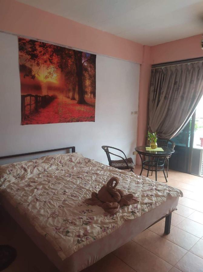 Artem'S Guesthouse Jomtien Beach Dış mekan fotoğraf