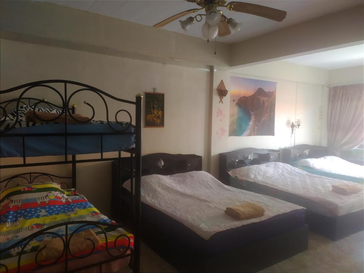 Artem'S Guesthouse Jomtien Beach Dış mekan fotoğraf