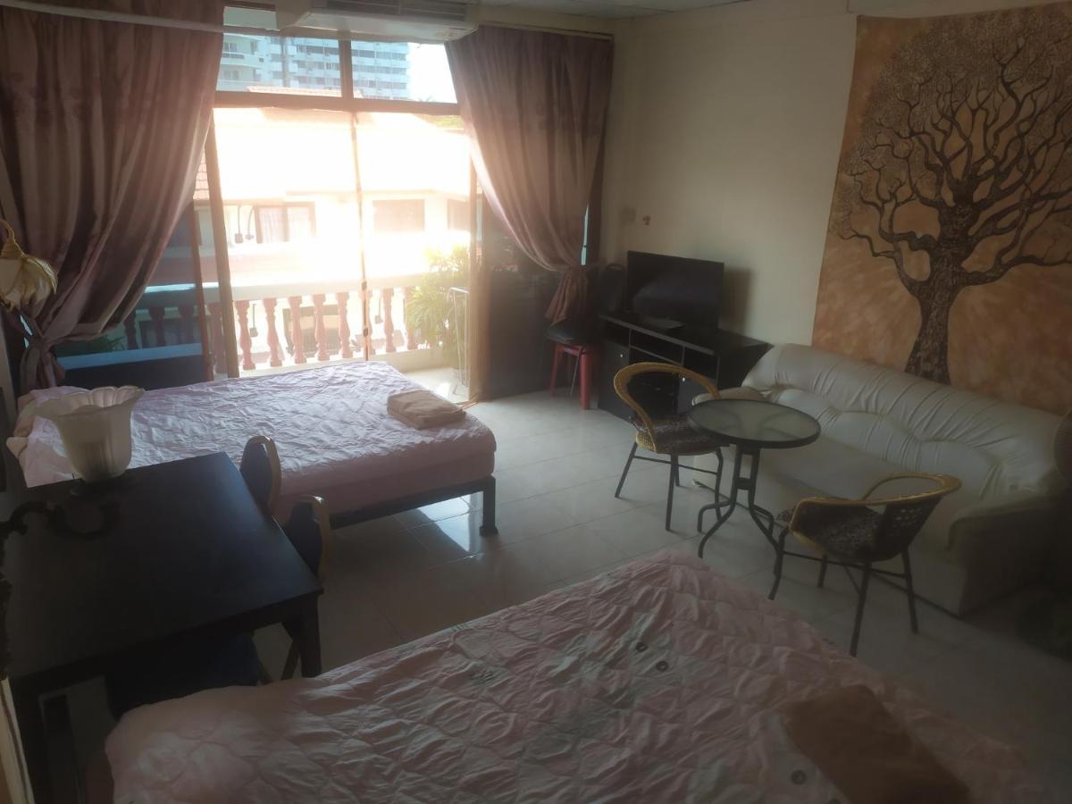 Artem'S Guesthouse Jomtien Beach Dış mekan fotoğraf