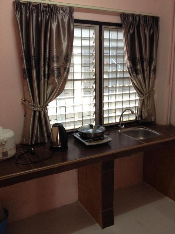 Artem'S Guesthouse Jomtien Beach Oda fotoğraf