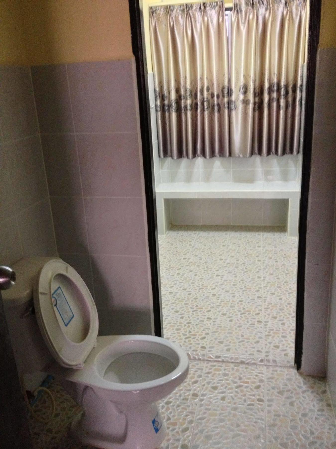 Artem'S Guesthouse Jomtien Beach Dış mekan fotoğraf