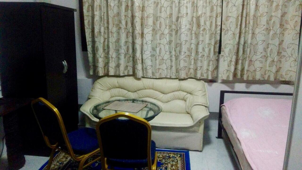 Artem'S Guesthouse Jomtien Beach Dış mekan fotoğraf
